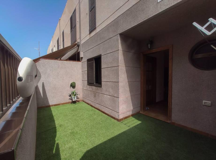 Duplex In Quiet Zone, Next To Sea, Fast Wifi Apartment El Médano Exterior foto